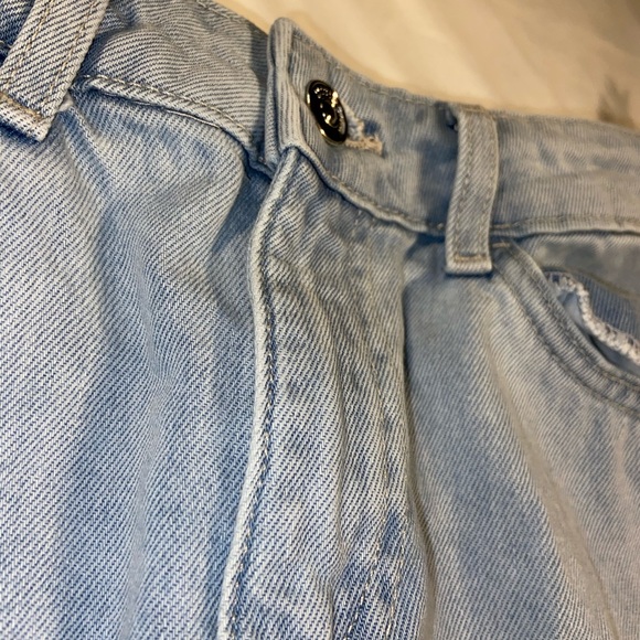 Jean Skirt🌼 - Picture 3 of 3